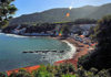 Boumachou - wilaya de Tipaza, Algrie:  beach and small cove, along the W109 road | plage et petite anse, le long de la route W109 - photo par M.Torres