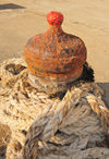 Cherchell - Tipasa wilaya, Algeria / Algrie: harbour - an old cannon has a second life as a mooring bollard | port - un vieux canon a une seconde vie comme un bollard - photo by M.Torres