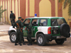 Algrie - Ouargla / Wargla: Patrouille de police - Vhicule tout-terrain - photographie par J.Kaman