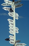 Australia - Northern Territory: road sign - photo by  Picture Tasmania/Steve Lovegrove