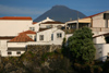 Azores / Aores - Pico -  Madalena: houses by the fish market / casas junto ao mercado do peixe - photo by A.Dnieprowsky