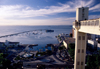 Brazil / Brasil - Salvador (Bahia): view from the Upper Town - Elevador Lacerda,  Praa Cayru and So Marcelo fort - vista da cidade alta - elevador, Comrcio e   Forte de Nossa Senhora do Ppulo / So Marcelo / Forte do Mar (photo by L.Moraes)