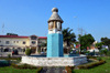 Brazzaville, Congo: totem-like fountain at the center of the 'masks round-about' - intersection of Avenue de l'Amiti and Boulevard Denis Sassou Nguesso - Rond-point 'aux masques' - Hotel Adonis in the background - photo by M.Torres