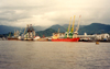 Georgia - Batumi: Black sea - the harbour and the mountains (navy patrol boat on the right) (photo by M.Torres)