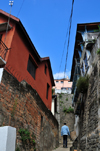 Antananarivo / Tananarive / Tana - Analamanga region, Madagascar: alley in the Haute Ville - photo by M.Torres