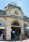 Mozambique / Moambique - Maputo / Loureno Marques: Municipal market / Mercado municipal, antigo mercado Vasco da Gama - avenida 25 de Setembro - photo by G.Frysinger