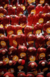 Myanmar - Yangoon: meeting of Buddhist monks - fans - photo by W.Allgwer - Versammlung von Mnchen bei der Einweihung eines Kaufhauses. Die Mnche halten eine Puja ab, welche dem Gebude Glck und Segen bringt.  Als Mnch (v. kirchenlateinisch: monachus