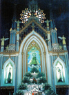 Philippines - Manila: the Virgin in the altar - Catholic church - photo by M.Torres