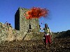 Sabugal: comedor de fogo - festival medieval no castelo / fire eater - medieval festival in the castle (photo by Angel Hernandez)