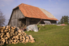 Slovenia - Jance: farmhouse - eastern outskirts of Ljubljana - photo by I.Middleton