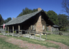 Mississippi, USA: the historic Huffman Cabin, built in 1840 - photo by C.Lovell