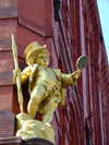 Manhattan (New York City): SoHo - gilded statue (photo by M.Bergsma)