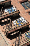 Boston, Massachusetts, USA: Lovejoy Wharf - graffiti and brick wall - old emergency stairs - photo by M.Torres